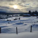 Feriehus Koselig Liten Fjellhytte I Flott Turterreng Bade Sommer Og Vinter Hovda