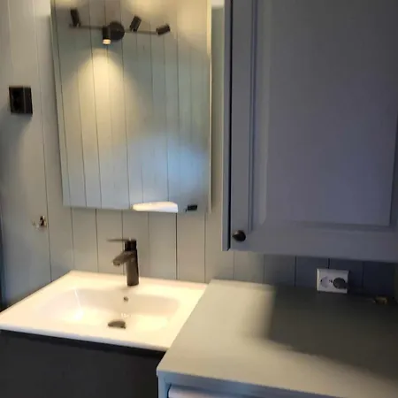 Koselig Liten Fjellhytte I Flott Turterreng Bade Sommer Og Vinter Holiday home Hovda